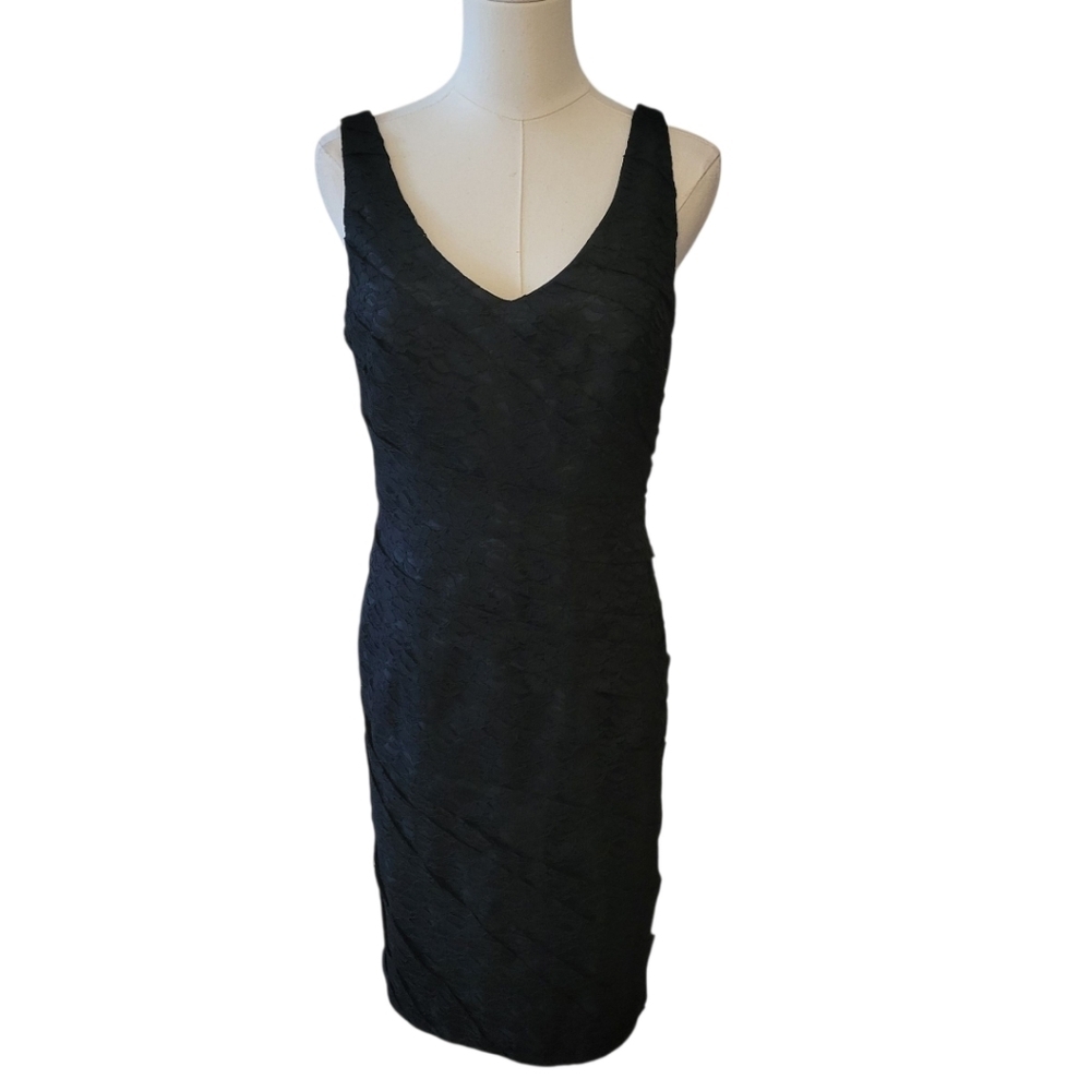 Ann‎ Taylor Black Lace Overlay Sleeveless Dress Size 4